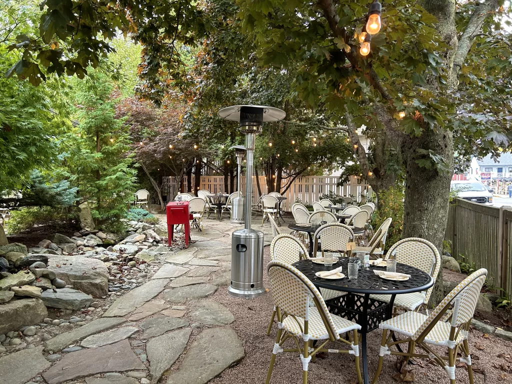 Project Social deck/garden